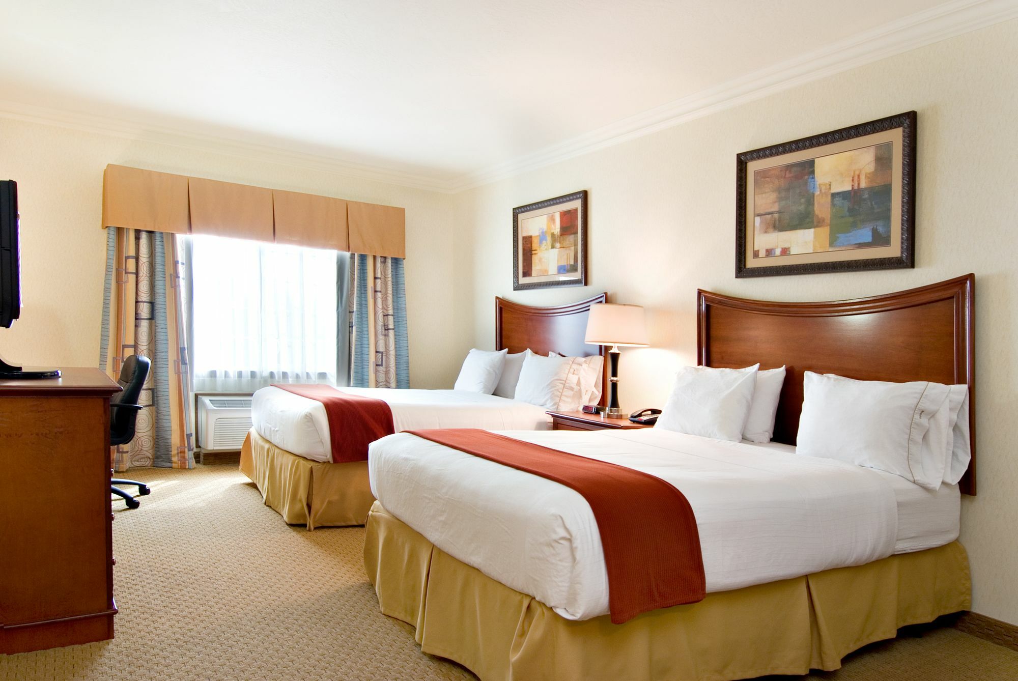 Holiday Inn Express And Suites Klamath Klamath Falls Kültér fotó